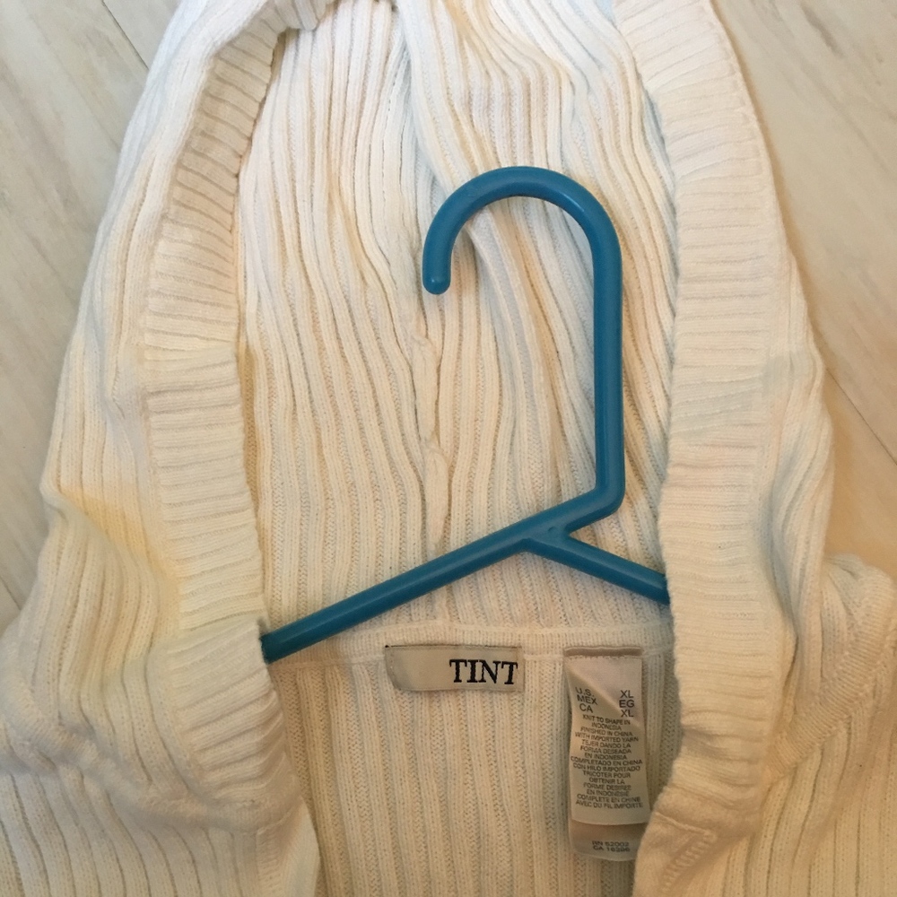 Sweater - Picture 3 of 3